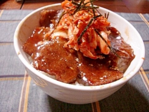 キムカル丼